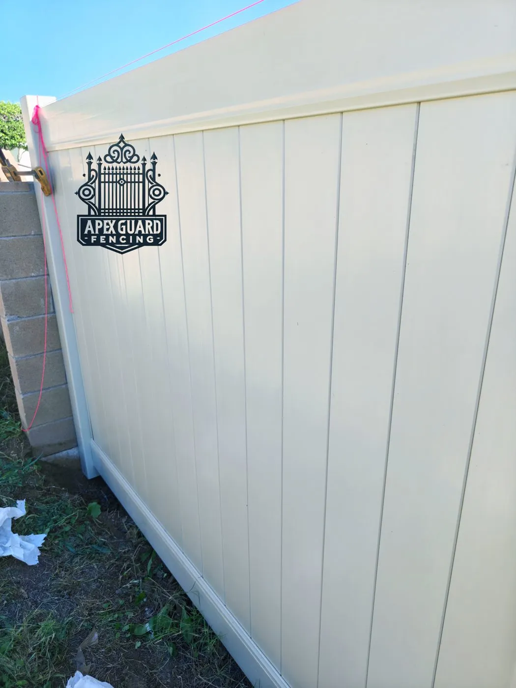 White vinyl fence